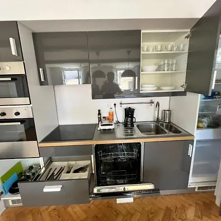 Very In Apartment Lisbon